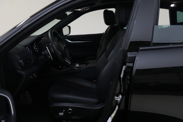 Used 2021 Maserati Levante for sale $57,900 at Alfa Romeo of Greenwich in Greenwich CT 06830 18