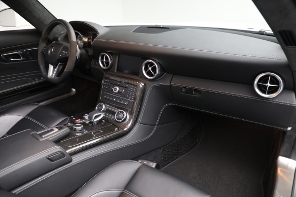 Used 2012 Mercedes-Benz SLS AMG for sale Sold at Alfa Romeo of Greenwich in Greenwich CT 06830 18