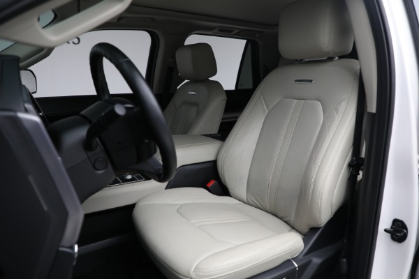 Used 2019 Ford Expedition MAX Platinum for sale Sold at Alfa Romeo of Greenwich in Greenwich CT 06830 14