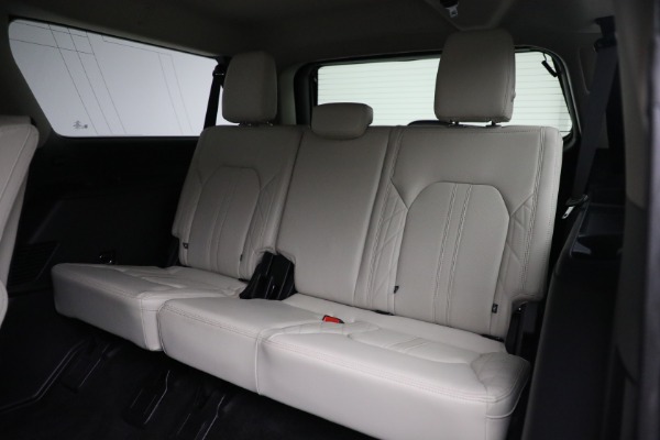 Used 2019 Ford Expedition MAX Platinum for sale Sold at Alfa Romeo of Greenwich in Greenwich CT 06830 17