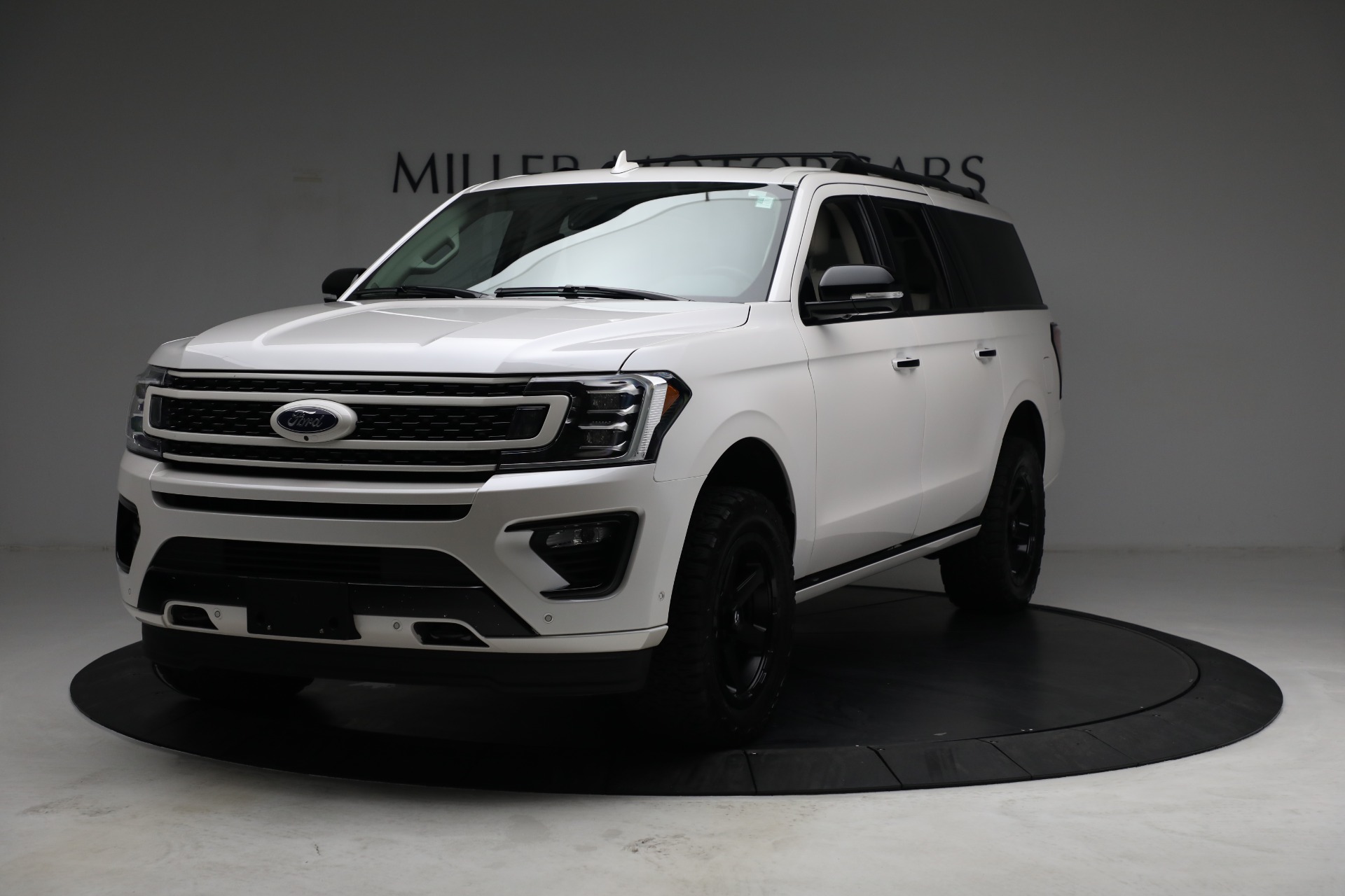Used 2019 Ford Expedition MAX Platinum for sale Sold at Alfa Romeo of Greenwich in Greenwich CT 06830 1