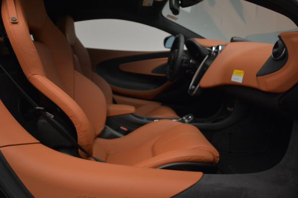 Used 2016 McLaren 570S for sale Sold at Alfa Romeo of Greenwich in Greenwich CT 06830 18
