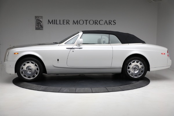 Used 2017 Rolls-Royce Phantom Drophead Coupe for sale Sold at Alfa Romeo of Greenwich in Greenwich CT 06830 11