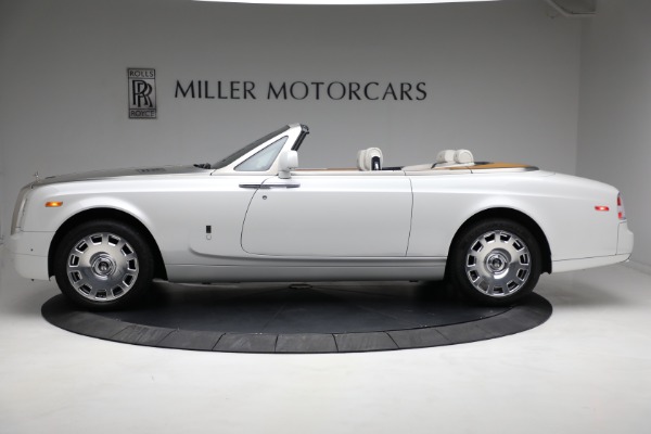 Used 2017 Rolls-Royce Phantom Drophead Coupe for sale Sold at Alfa Romeo of Greenwich in Greenwich CT 06830 3