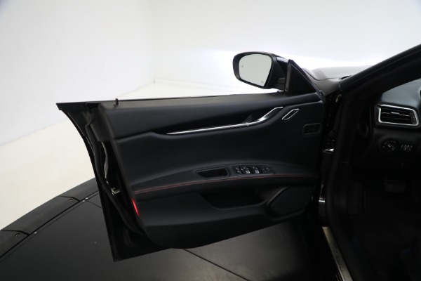 Used 2021 Maserati Ghibli SQ4 for sale Sold at Alfa Romeo of Greenwich in Greenwich CT 06830 19