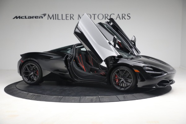 New 2021 McLaren 720S Performance for sale $369,500 at Alfa Romeo of Greenwich in Greenwich CT 06830 25