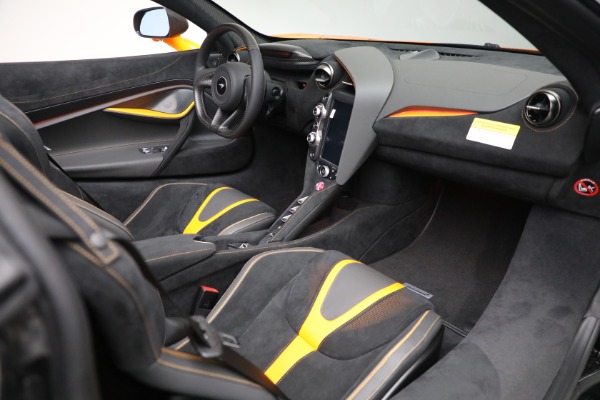 New 2021 McLaren 720S Spider for sale $378,110 at Alfa Romeo of Greenwich in Greenwich CT 06830 27