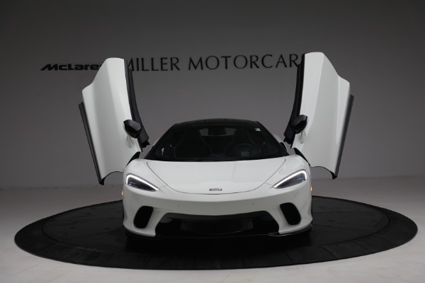 New 2021 McLaren GT Luxe for sale $217,205 at Alfa Romeo of Greenwich in Greenwich CT 06830 13