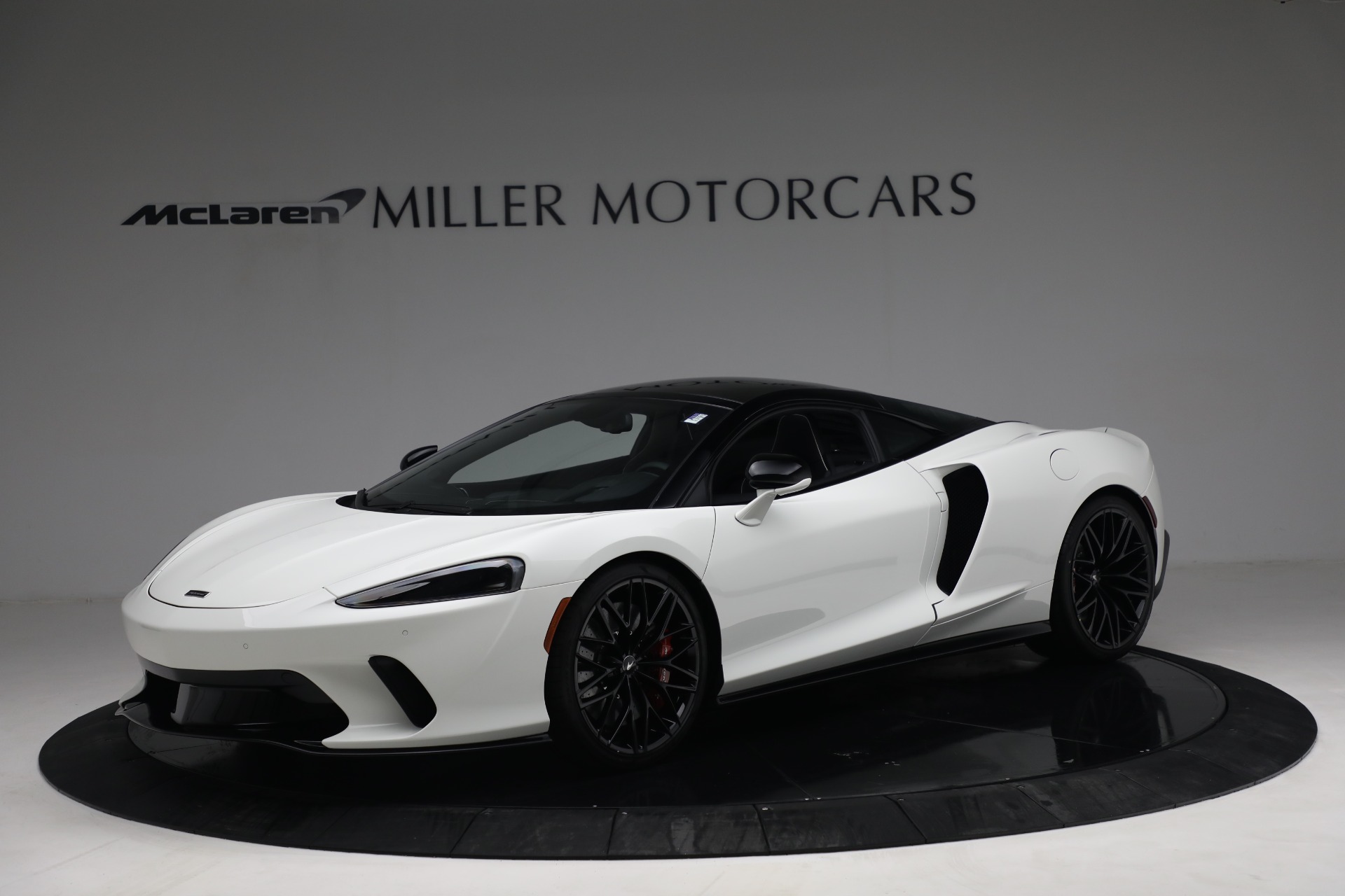 Used 2021 McLaren GT Luxe for sale Sold at Alfa Romeo of Greenwich in Greenwich CT 06830 1
