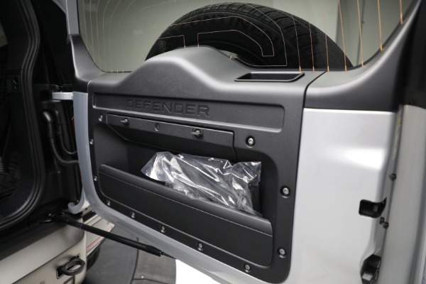 Used 2021 Land Rover Defender 90 X-Dynamic S for sale Sold at Alfa Romeo of Greenwich in Greenwich CT 06830 24