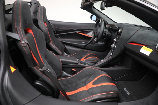 New 2021 McLaren 720S Spider for sale $399,120 at Alfa Romeo of Greenwich in Greenwich CT 06830 28
