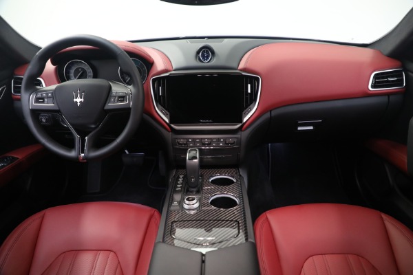 New 2021 Maserati Ghibli SQ4 GranLusso for sale Sold at Alfa Romeo of Greenwich in Greenwich CT 06830 16