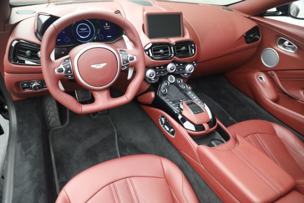 Used 2021 Aston Martin Vantage Roadster for sale $109,900 at Alfa Romeo of Greenwich in Greenwich CT 06830 13