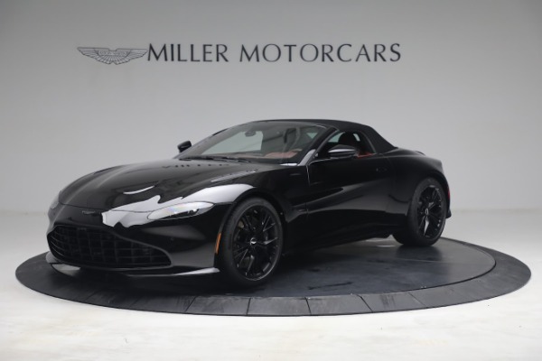 Used 2021 Aston Martin Vantage Roadster for sale $109,900 at Alfa Romeo of Greenwich in Greenwich CT 06830 23