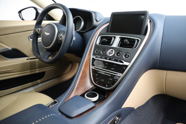 Used 2018 Aston Martin DB11 V12 for sale $164,990 at Alfa Romeo of Greenwich in Greenwich CT 06830 17