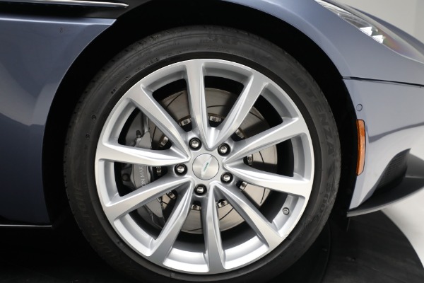 Used 2018 Aston Martin DB11 V12 for sale $164,990 at Alfa Romeo of Greenwich in Greenwich CT 06830 19
