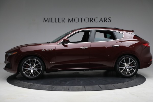 Used 2018 Maserati Levante GranSport for sale Sold at Alfa Romeo of Greenwich in Greenwich CT 06830 3