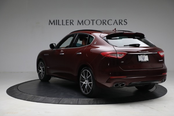 Used 2018 Maserati Levante GranSport for sale Sold at Alfa Romeo of Greenwich in Greenwich CT 06830 5