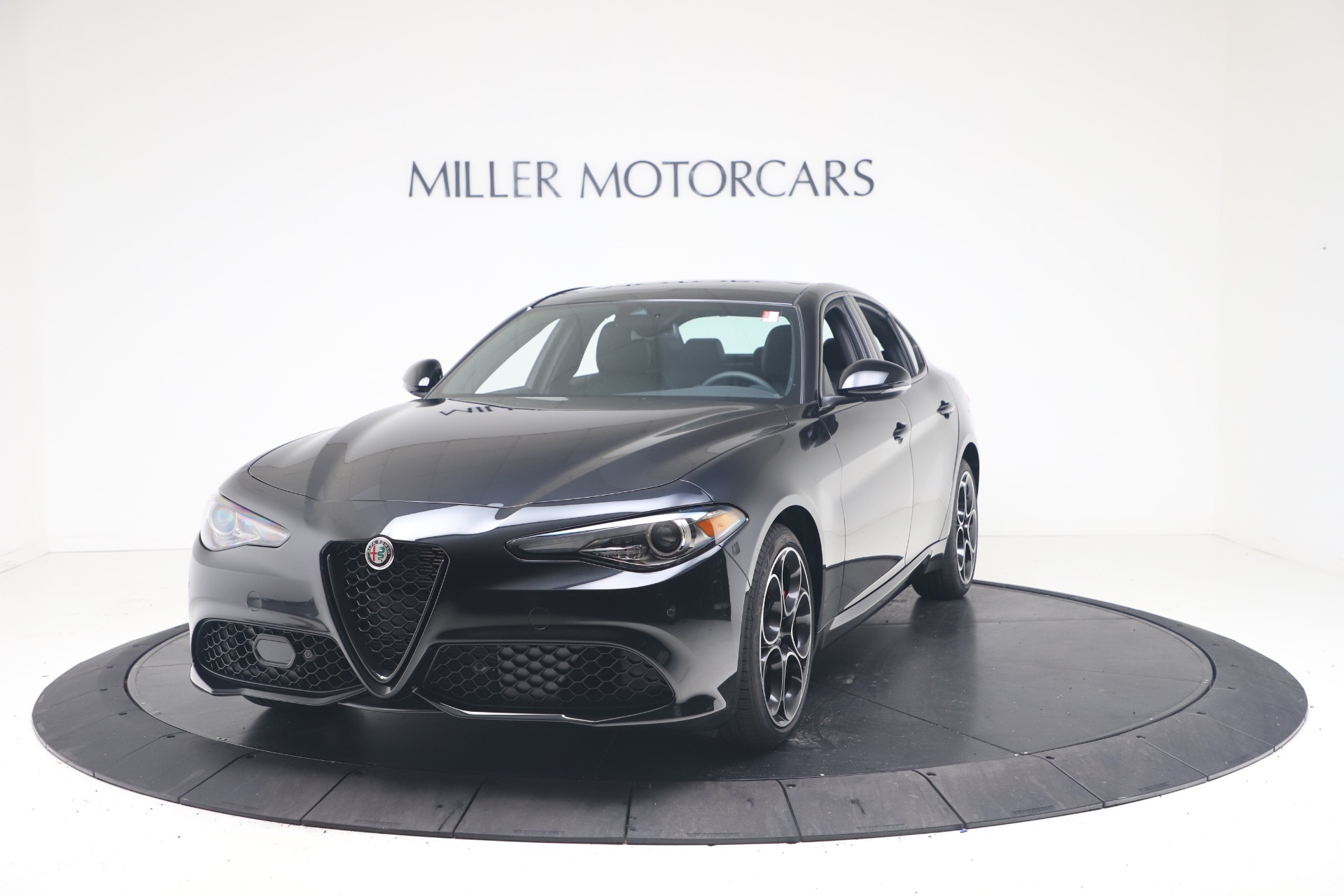 New 2022 Alfa Romeo Giulia Veloce for sale Sold at Alfa Romeo of Greenwich in Greenwich CT 06830 1