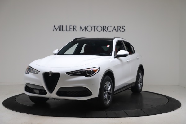 New 2022 Alfa Romeo Stelvio Sprint for sale $52,245 at Alfa Romeo of Greenwich in Greenwich CT 06830 1