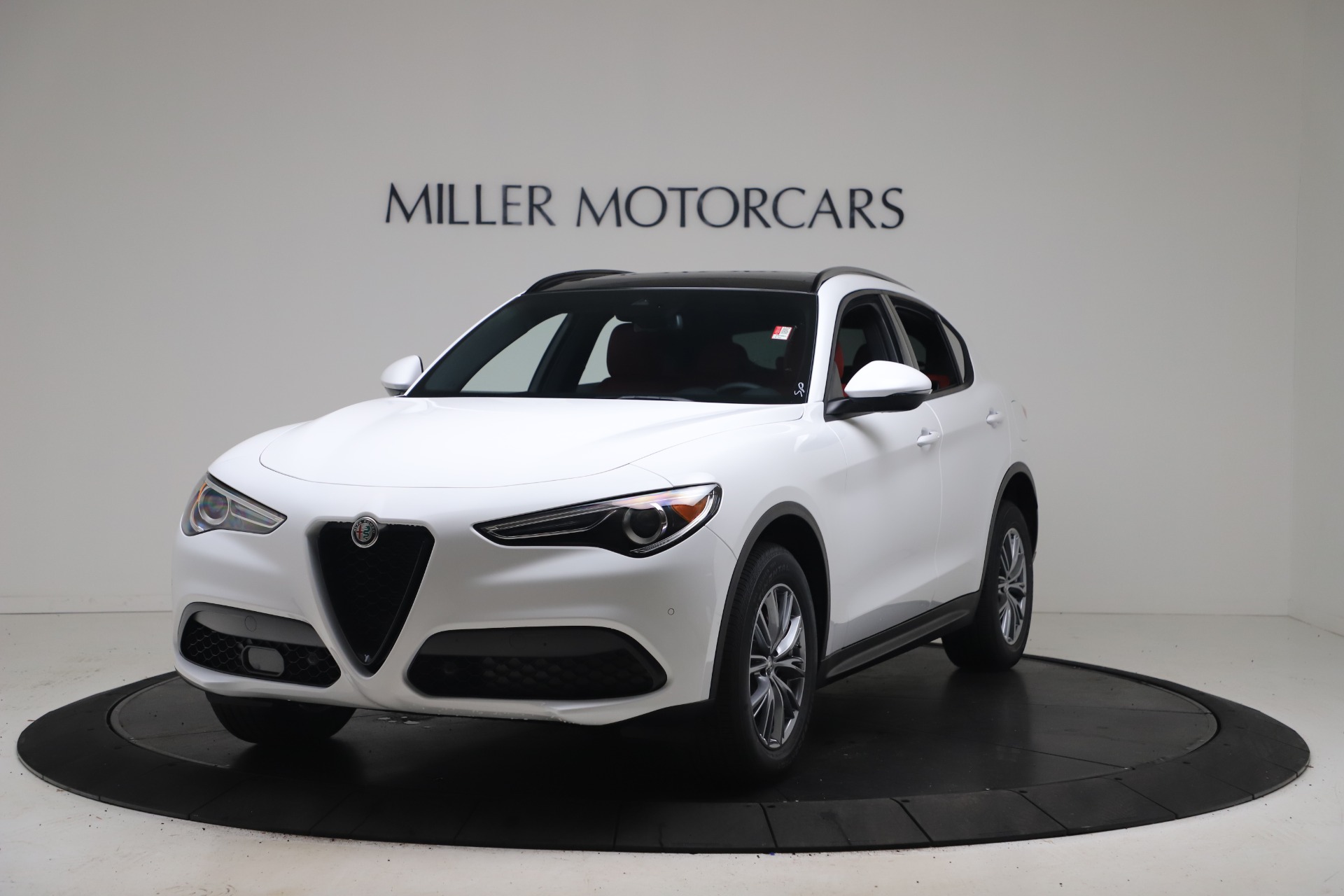 New 2022 Alfa Romeo Stelvio Sprint for sale $52,245 at Alfa Romeo of Greenwich in Greenwich CT 06830 1
