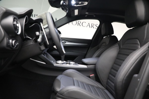 New 2022 Alfa Romeo Stelvio Veloce for sale Sold at Alfa Romeo of Greenwich in Greenwich CT 06830 14