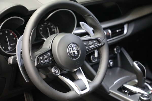 New 2022 Alfa Romeo Stelvio Veloce for sale Sold at Alfa Romeo of Greenwich in Greenwich CT 06830 17