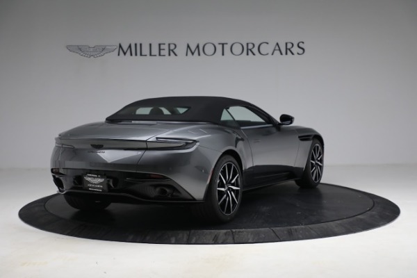 Used 2021 Aston Martin DB11 Volante for sale Sold at Alfa Romeo of Greenwich in Greenwich CT 06830 26