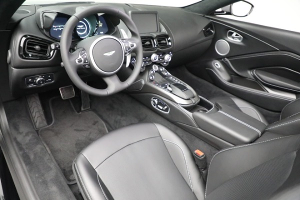 New 2021 Aston Martin Vantage Roadster for sale $180,286 at Alfa Romeo of Greenwich in Greenwich CT 06830 13