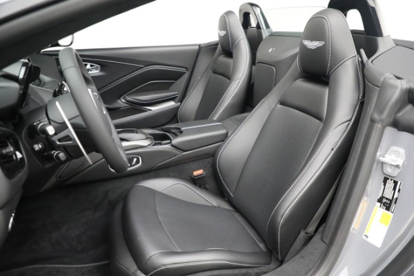 New 2021 Aston Martin Vantage Roadster for sale $180,286 at Alfa Romeo of Greenwich in Greenwich CT 06830 15