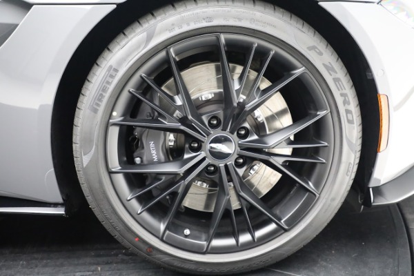 New 2021 Aston Martin Vantage Roadster for sale $180,286 at Alfa Romeo of Greenwich in Greenwich CT 06830 27