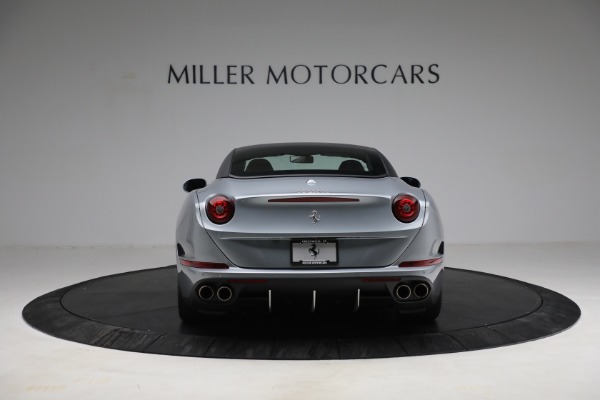 Used 2017 Ferrari California T for sale Sold at Alfa Romeo of Greenwich in Greenwich CT 06830 18