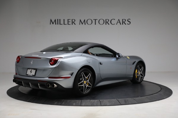 Used 2017 Ferrari California T for sale Sold at Alfa Romeo of Greenwich in Greenwich CT 06830 20