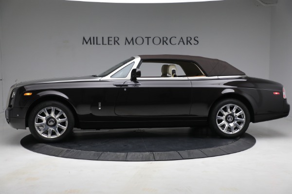 Used 2015 Rolls-Royce Phantom Drophead Coupe for sale Sold at Alfa Romeo of Greenwich in Greenwich CT 06830 16