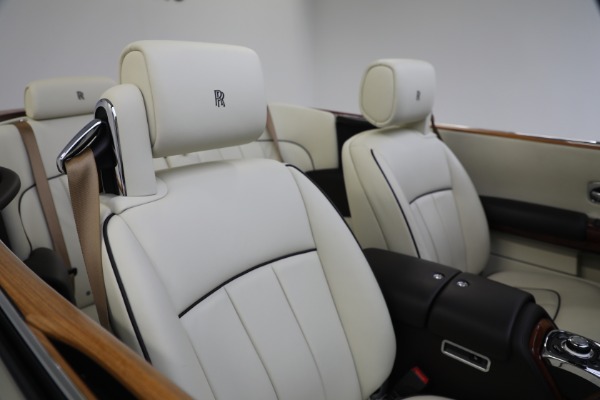 Used 2015 Rolls-Royce Phantom Drophead Coupe for sale Sold at Alfa Romeo of Greenwich in Greenwich CT 06830 26