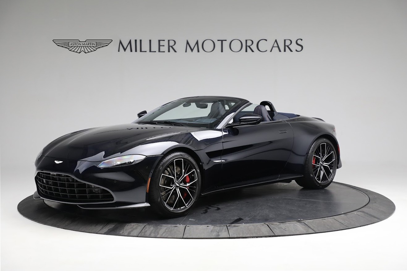 Used 2021 Aston Martin Vantage Roadster for sale $174,900 at Alfa Romeo of Greenwich in Greenwich CT 06830 1