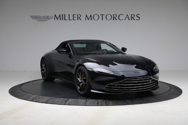 New 2021 Aston Martin Vantage Roadster for sale Sold at Alfa Romeo of Greenwich in Greenwich CT 06830 18