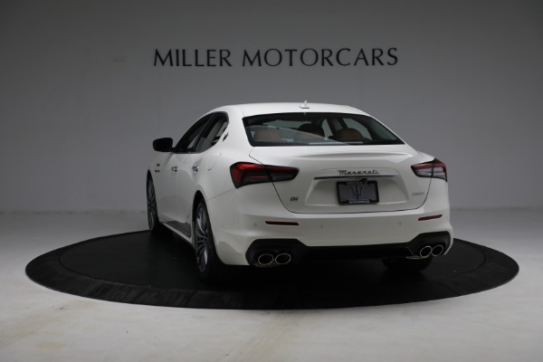 New 2022 Maserati Ghibli Modena Q4 for sale Sold at Alfa Romeo of Greenwich in Greenwich CT 06830 5