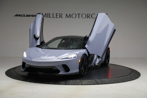 New 2022 McLaren GT Luxe for sale $244,275 at Alfa Romeo of Greenwich in Greenwich CT 06830 14