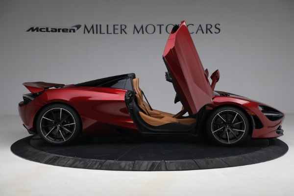 New 2022 McLaren 720S Spider for sale $382,090 at Alfa Romeo of Greenwich in Greenwich CT 06830 19