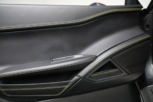 Used 2011 Ferrari 458 Italia for sale $229,900 at Alfa Romeo of Greenwich in Greenwich CT 06830 16