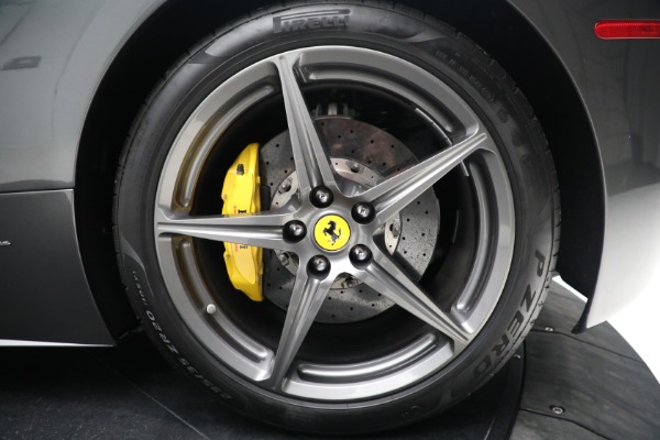 Used 2011 Ferrari 458 Italia for sale $229,900 at Alfa Romeo of Greenwich in Greenwich CT 06830 24