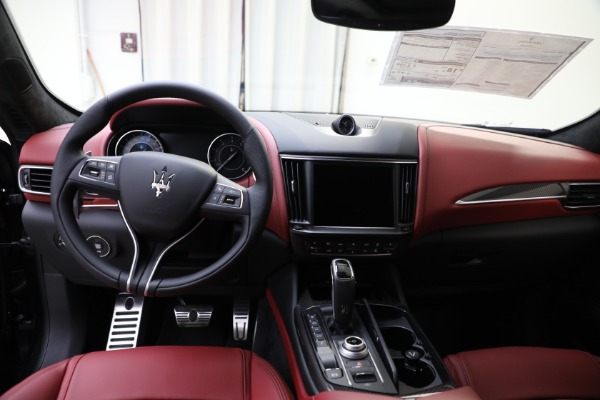New 2022 Maserati Levante Modena for sale Sold at Alfa Romeo of Greenwich in Greenwich CT 06830 14