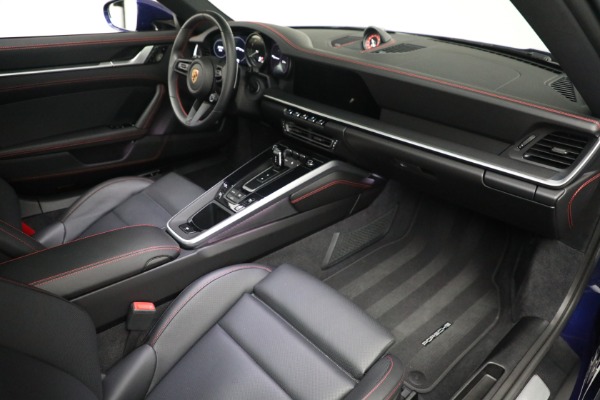 Used 2021 Porsche 911 Carrera 4 for sale Sold at Alfa Romeo of Greenwich in Greenwich CT 06830 17