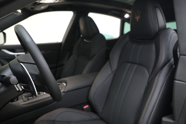 New 2022 Maserati Levante Modena S for sale $132,685 at Alfa Romeo of Greenwich in Greenwich CT 06830 15