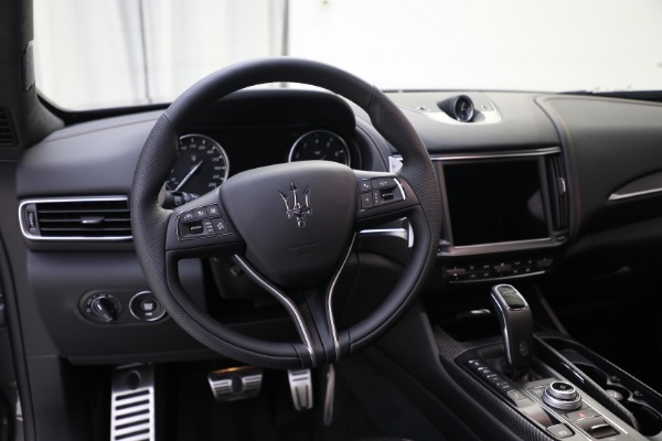 New 2022 Maserati Levante Modena S for sale $132,685 at Alfa Romeo of Greenwich in Greenwich CT 06830 16