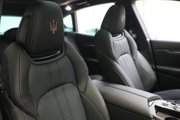 New 2022 Maserati Levante Modena S for sale $132,685 at Alfa Romeo of Greenwich in Greenwich CT 06830 21
