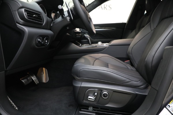 New 2022 Maserati Levante Modena for sale Sold at Alfa Romeo of Greenwich in Greenwich CT 06830 14