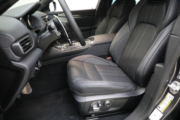 New 2022 Maserati Levante Modena for sale Sold at Alfa Romeo of Greenwich in Greenwich CT 06830 15