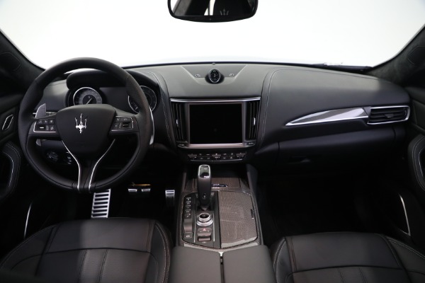 New 2022 Maserati Levante Modena for sale Sold at Alfa Romeo of Greenwich in Greenwich CT 06830 16